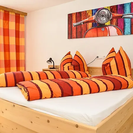 Ronjas Hutte Lägenhet Bach (Tyrol)