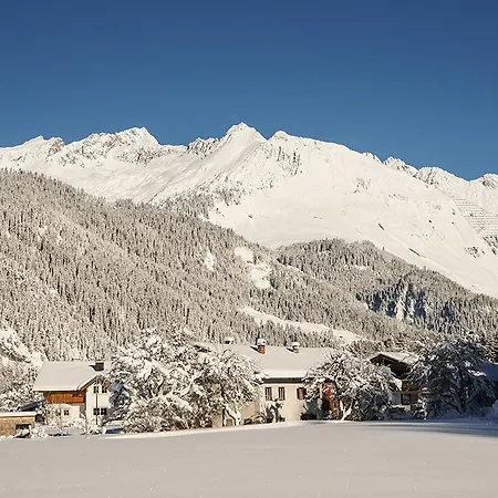 Ronjas Hutte Apartment *