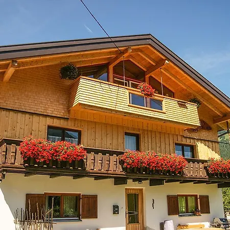 Ronjas Hutte